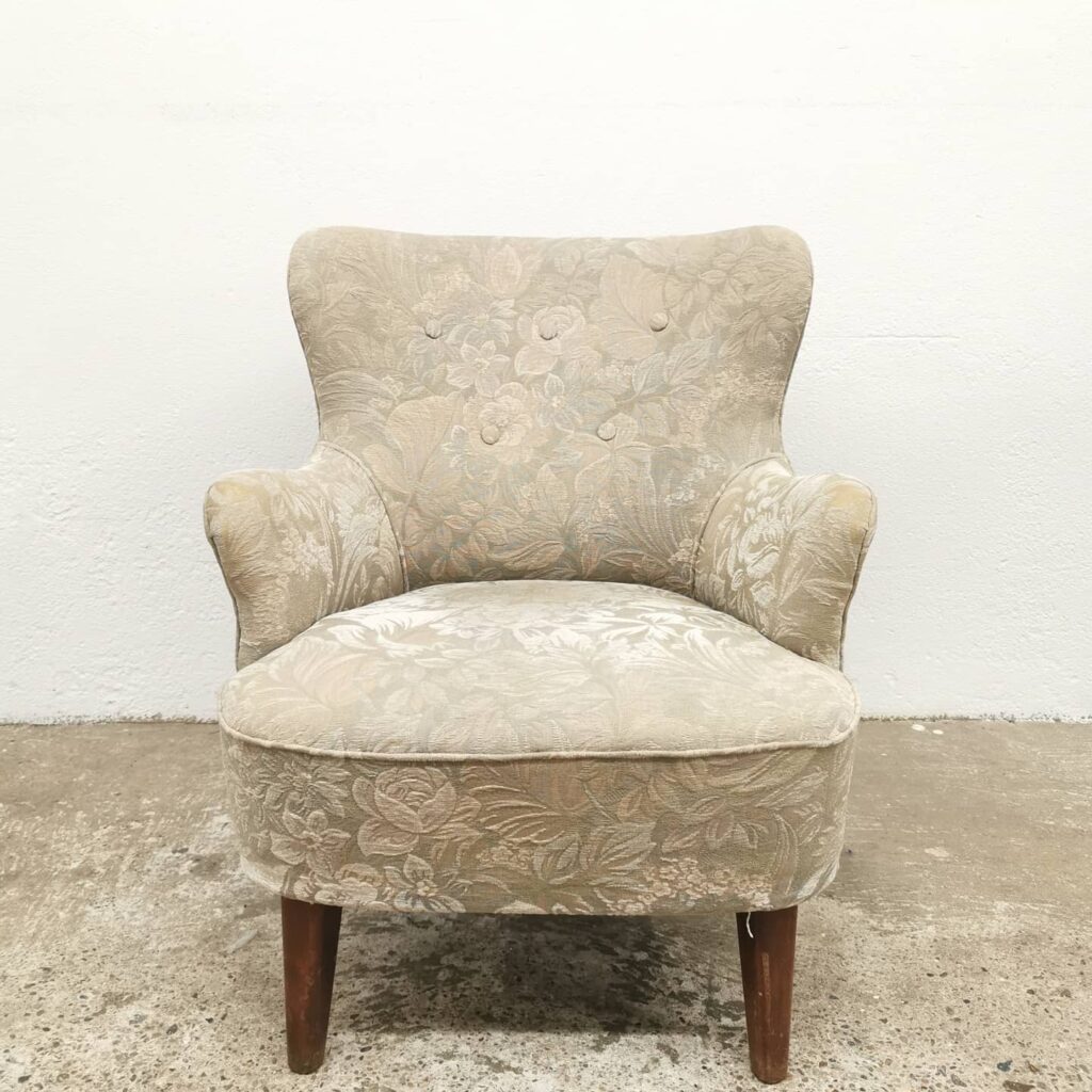 Instagram post from sale_atelier.het.ambacht. This post is in position 6.