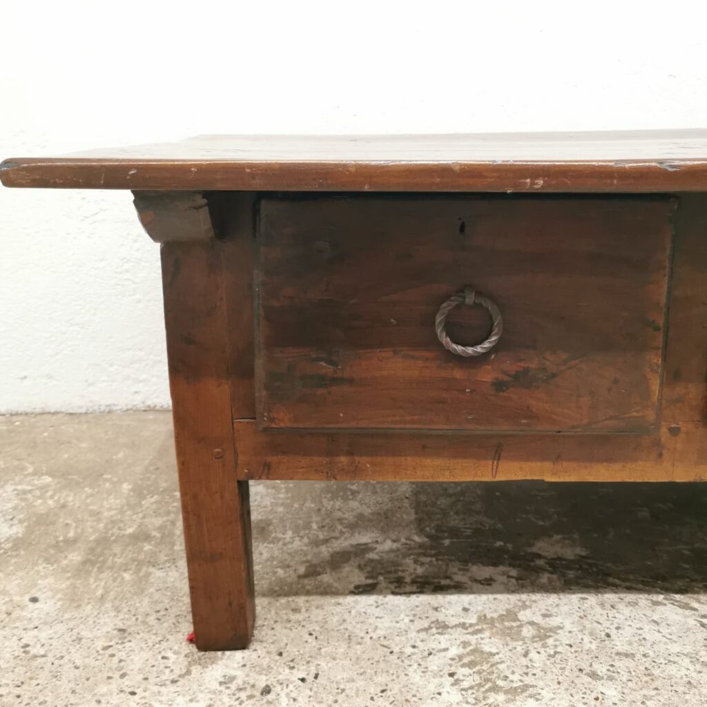 Instagram post from sale_atelier.het.ambacht. This post is in position 1.