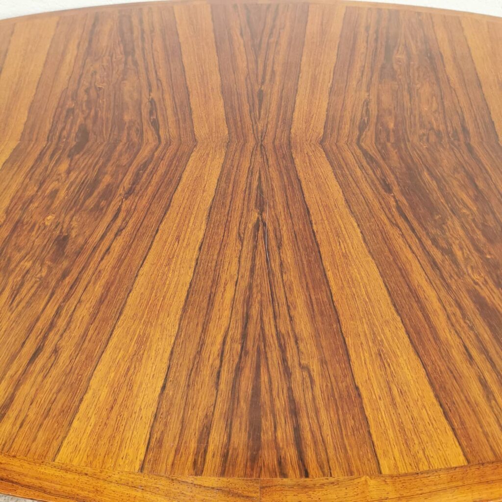 Instagram post from sale_atelier.het.ambacht. This post is in position 4.