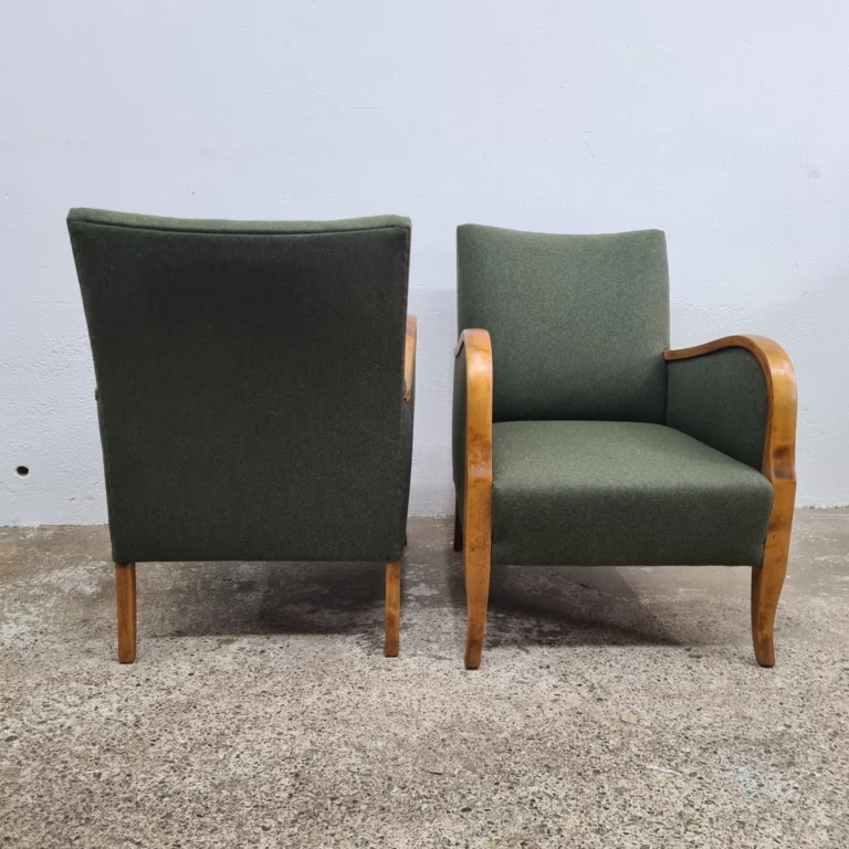 Instagram post from atelier.het.ambacht. This post is in position 3.