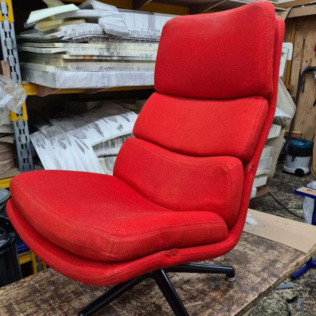Instagram post from sale_atelier.het.ambacht. This post is in position 5.