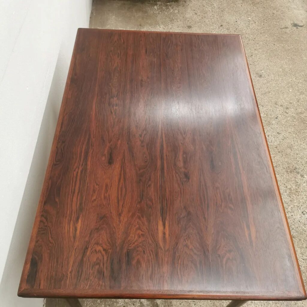 Instagram post from sale_atelier.het.ambacht. This post is in position 3.