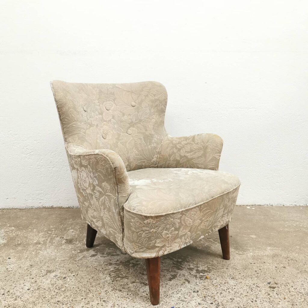 Instagram post from sale_atelier.het.ambacht. This post is in position 9.
