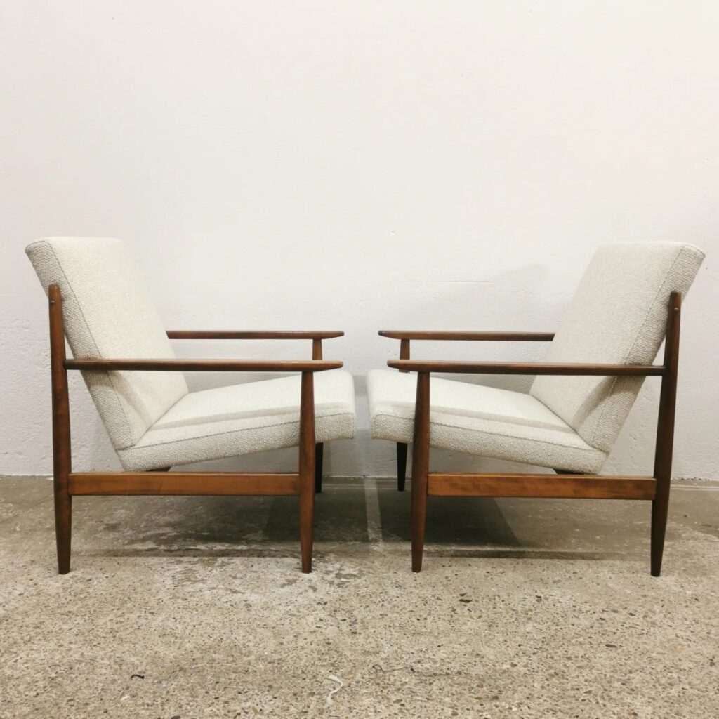 Instagram post from sale_atelier.het.ambacht. This post is in position 2.