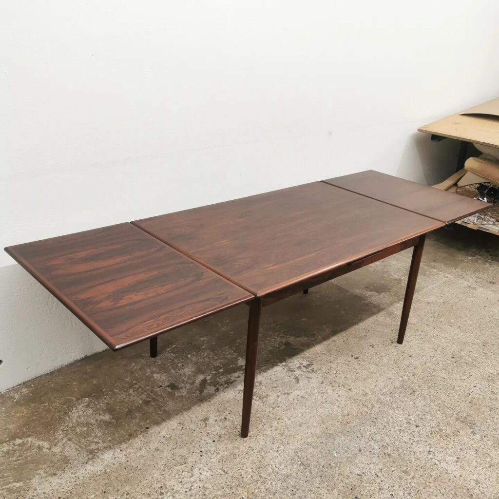 Instagram post from sale_atelier.het.ambacht. This post is in position 1.