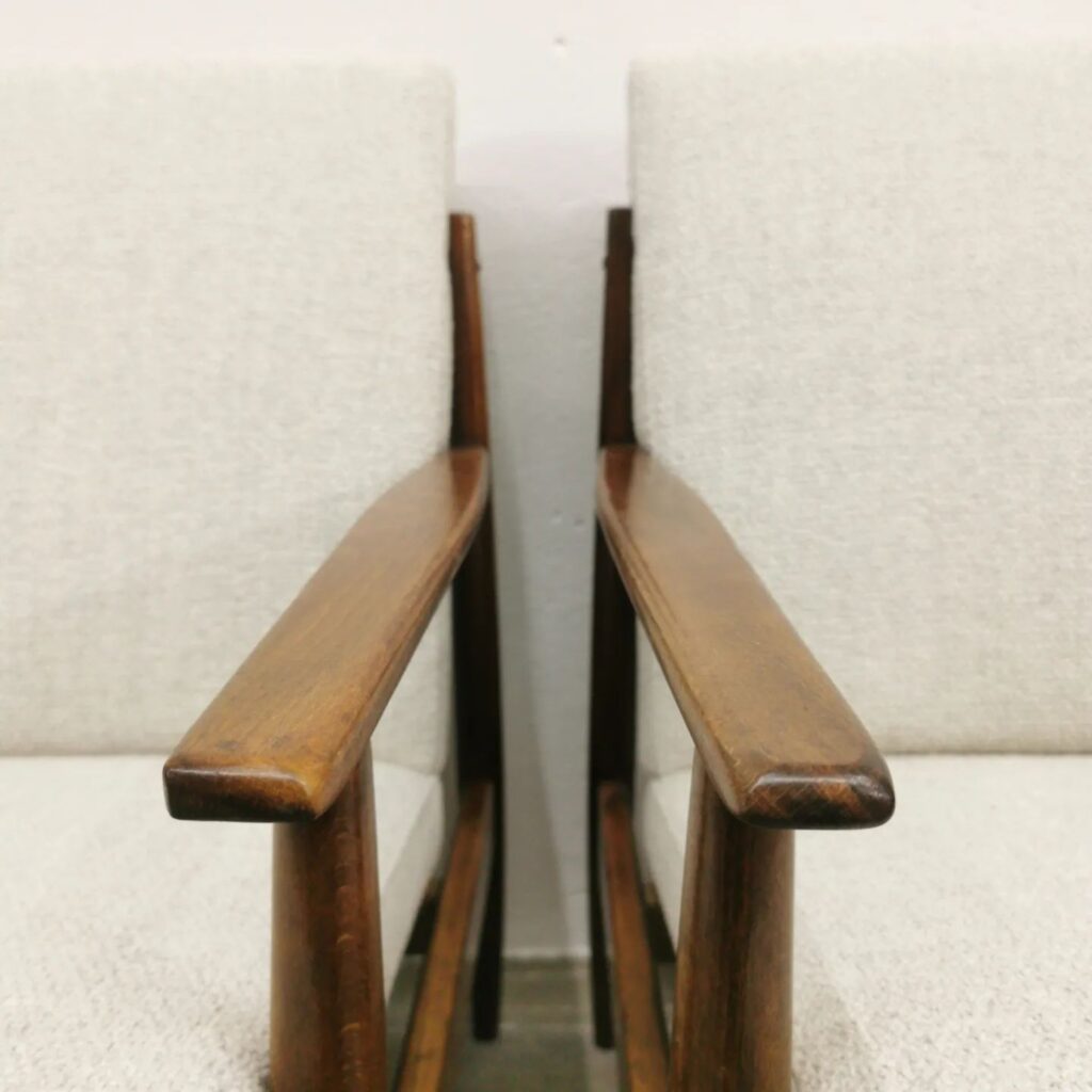 Instagram post from sale_atelier.het.ambacht. This post is in position 4.