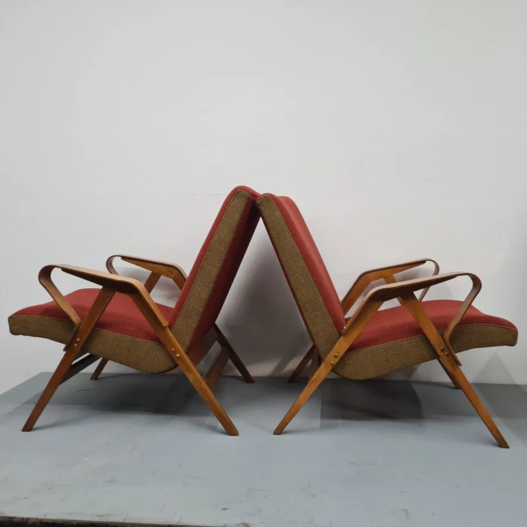 Instagram post from atelier.het.ambacht. This post is in position 4.