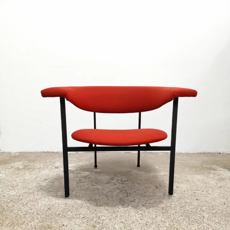 Instagram post from atelier.het.ambacht. This post is in position 0.