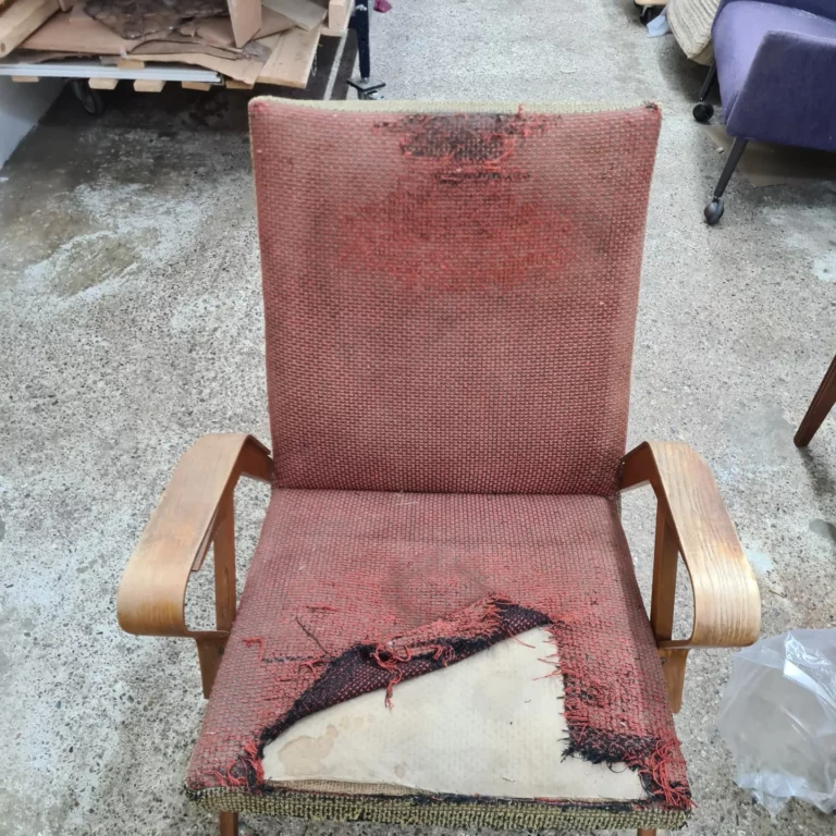 Instagram post from atelier.het.ambacht. This post is in position 1.
