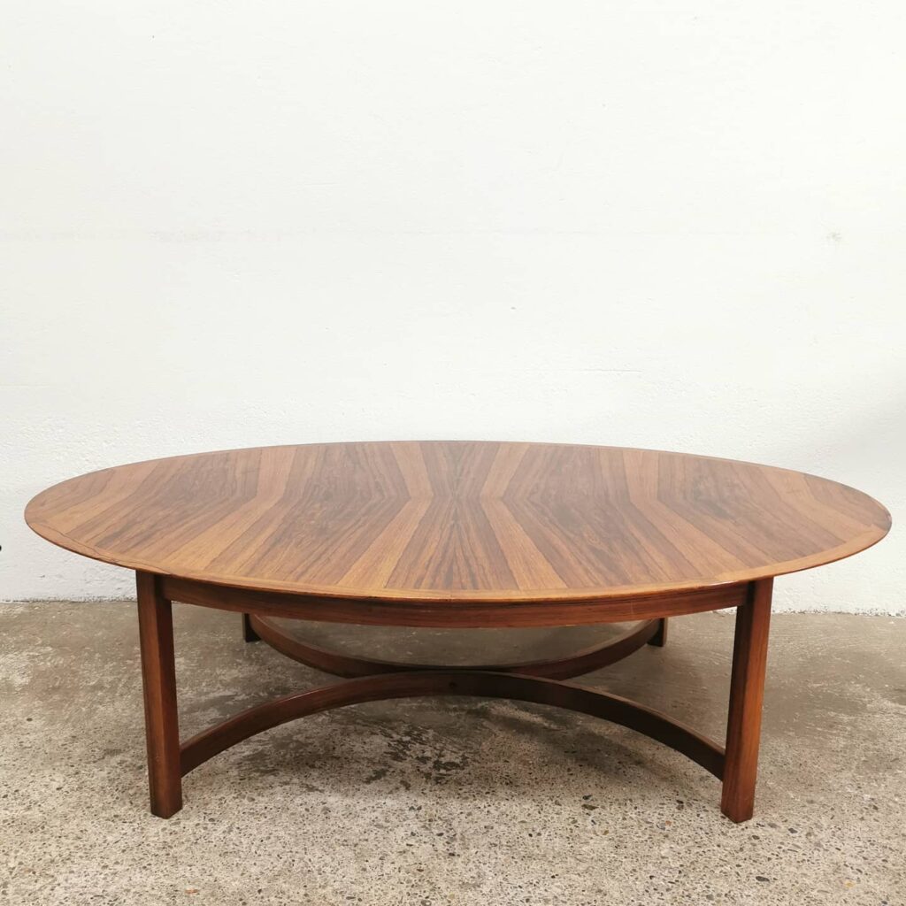 Instagram post from sale_atelier.het.ambacht. This post is in position 0.