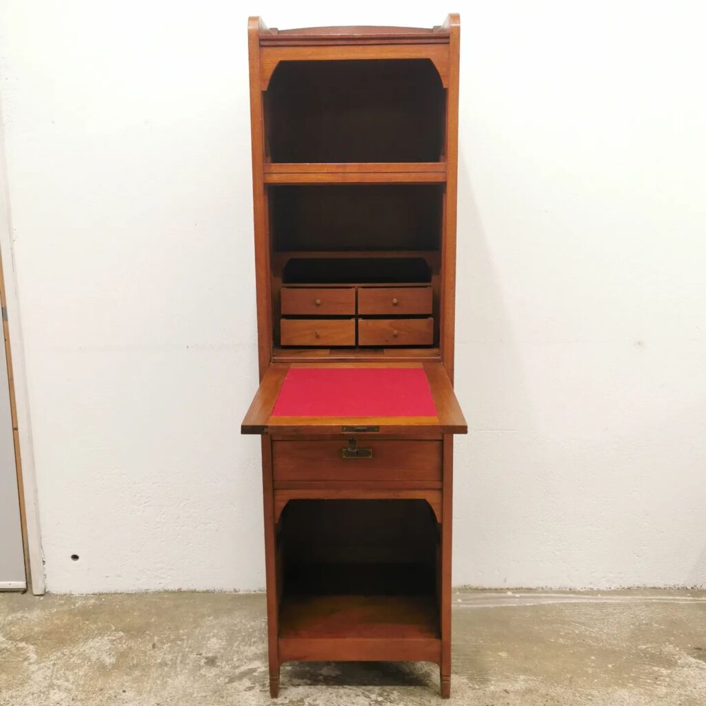 Instagram post from sale_atelier.het.ambacht. This post is in position 1.