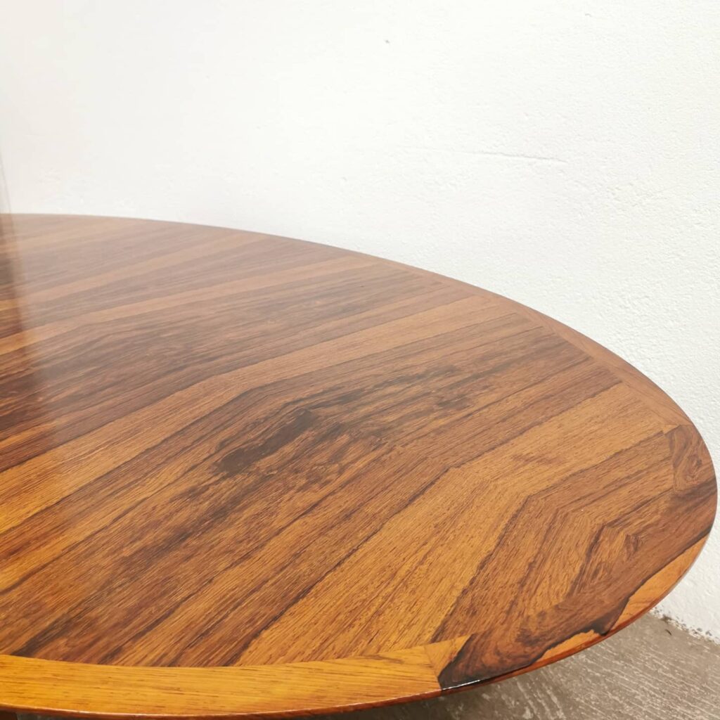 Instagram post from sale_atelier.het.ambacht. This post is in position 9.