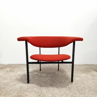Instagram post from atelier.het.ambacht. This post is in position 2.